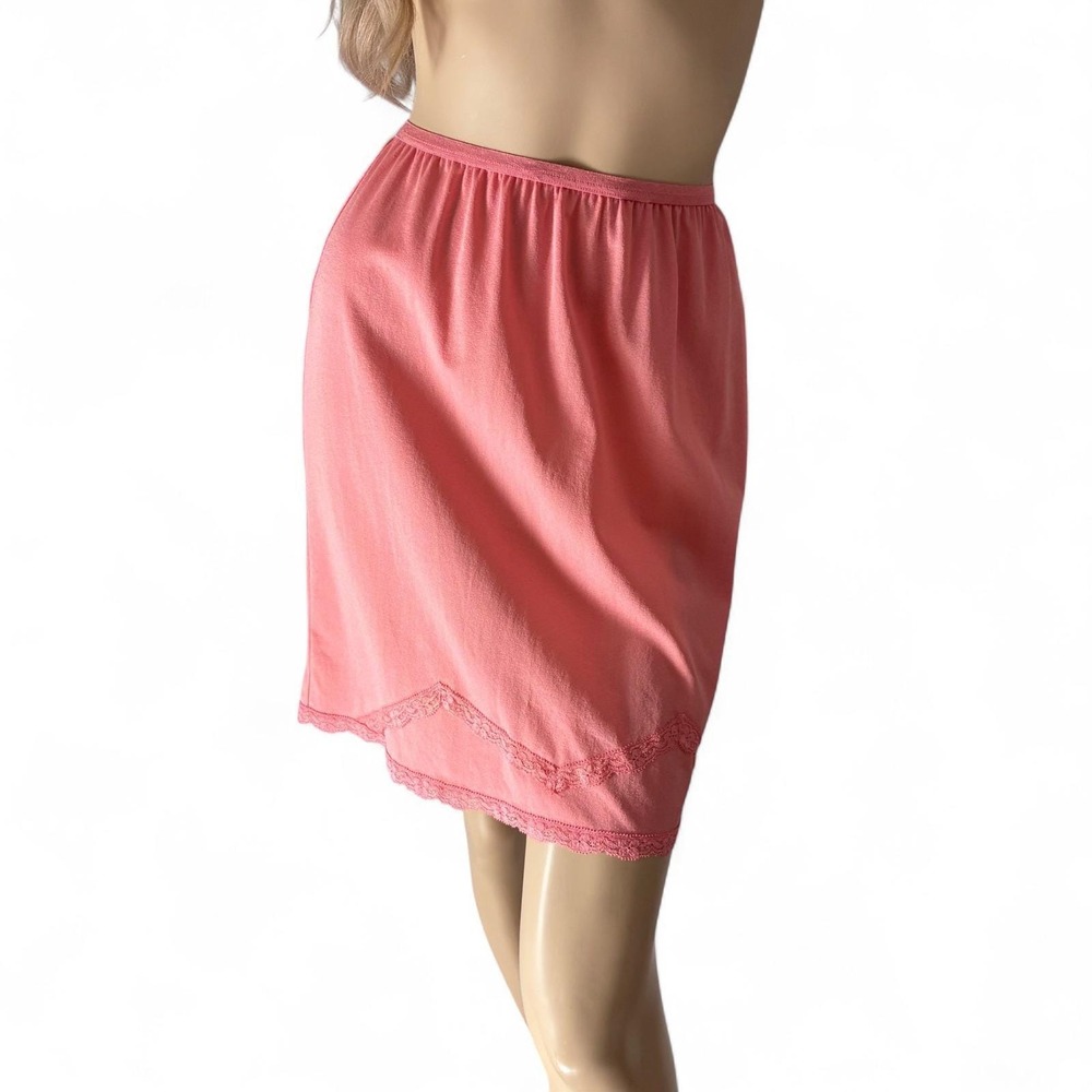Vintage 60s Vanity Fair Coral Nylon Slip Skirt XS/S‎ Lace Trim Mini Half Slip